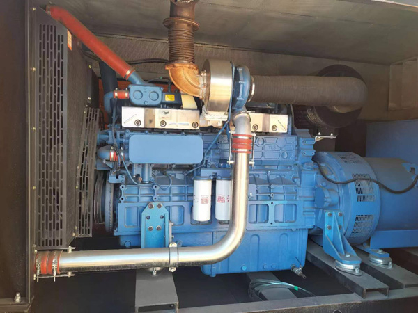 湄潭燃油消耗率与进气温度的具体关系是什么？