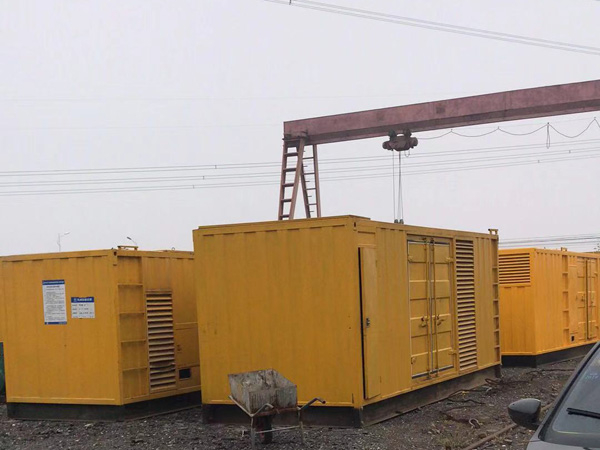 湄潭100kw柴油发电机组每小时油耗？