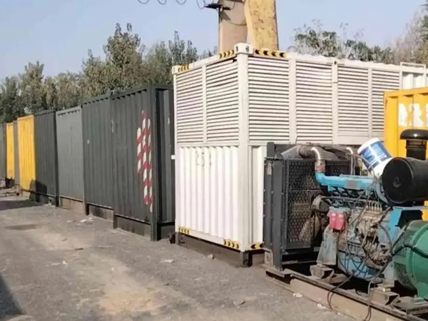 湄潭200KW柴油发电机机组每小时油耗是多少？